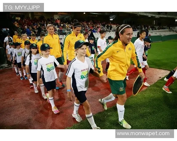 模仿足球场球星风采的年轻球员们如何通过模仿获得成功与突破 模仿足球场球星风采的年轻球员们如何通过模仿获得成功与突破