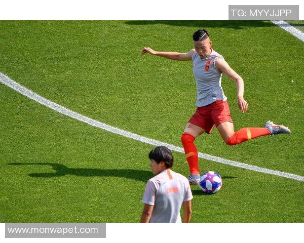 足球比赛前球星热身的重要性与技巧揭秘如何为比赛做好最佳状态准备 足球比赛前球星热身的重要性与技巧揭秘如何为比赛做好最佳状态准备